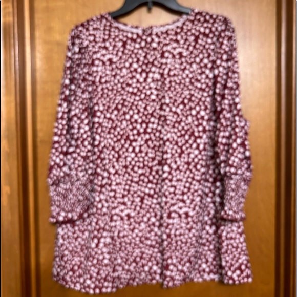 2 for 1 deal* Like NEW Burgundy/ white tunic w/ ruffled elbow length sleeves XL - Picture 3 of 9
